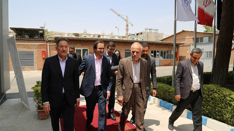 تقدیر نماینده رئیس‌جمهور از عملکرد بانک ملی ایران در حمایت از اقتصاد کشور
