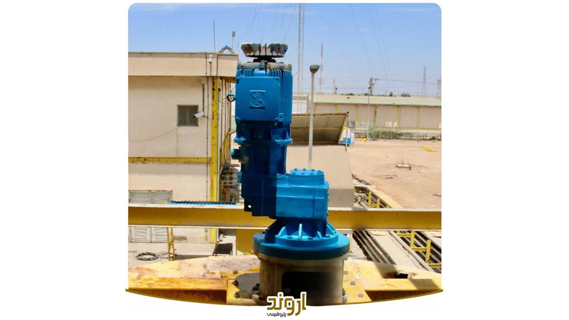 بازطراحی و ساخت کامل گیربکس همزن در پتروشیمی اروند