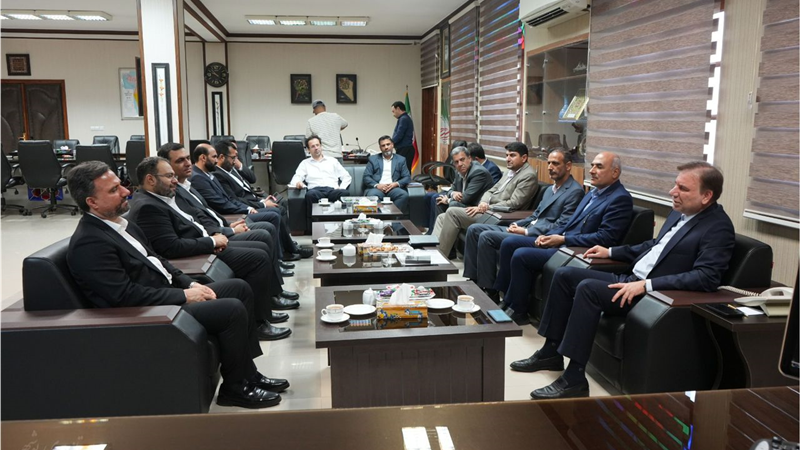 تقدیر استاندار بوشهر از مشارکت هلدینگ خلیج‌فارس در پروژه انتقال آب به ۱۵ نقطه شهرستان جم