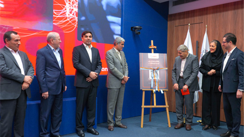 اولین تماس eSIM در ایران با سامانتل انجام شد