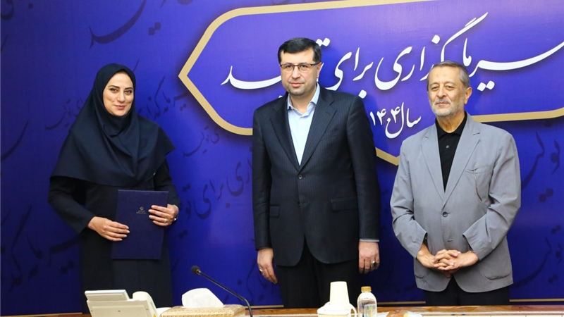 تقدیر رئیس ستاد بزرگداشت روز ملی صنعت و معدن از مدیر روابط عمومی ایمیدرو