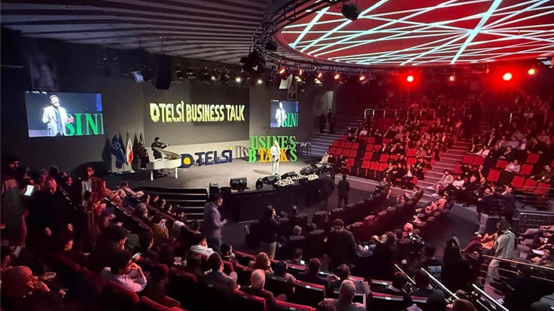 روایت استراتژی های رهبران کسب وکار در همایش صنعت واقتصاد در شرایط بحران