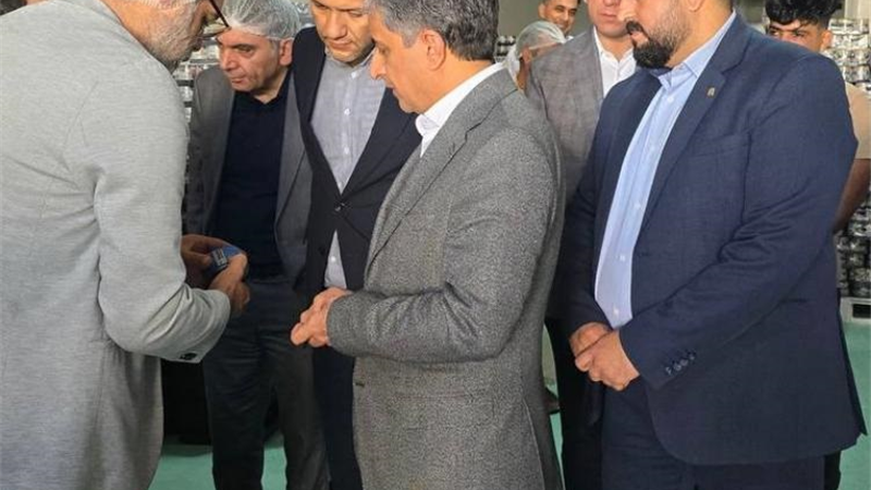 سفر اعضای كمیته اعتبارات بانك صنعت و معدن به چابهار و بازدید از دو طرح تولیدی