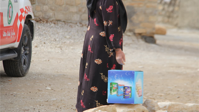 مسئوليت اجتماعی|توزیع بسته‌های بهداشتی پاکسان در استان ایلام