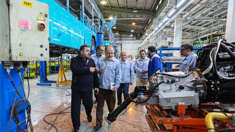 همكاری راهبردی بانك صنعت و معدن با شركت زامیاد برای نوسازی ناوگان حمل‌ونقل كشور