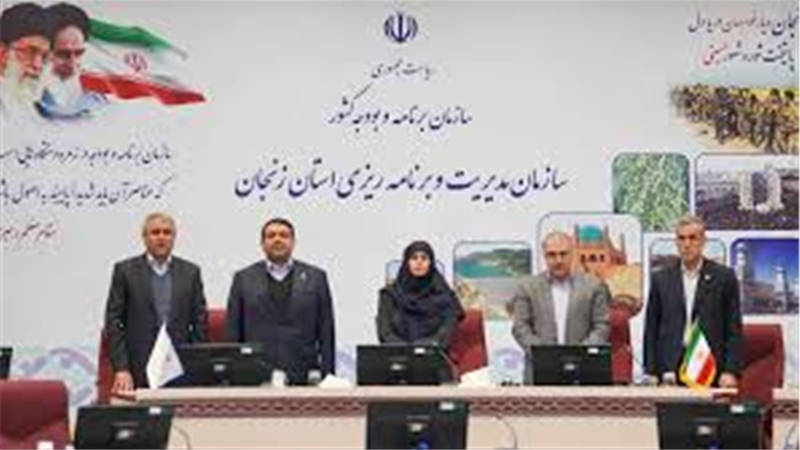 حضور مدیرعامل بانک ملی ایران در جلسه کارگروه اقتصادی، اشتغال و سرمایه‌گذاری استان زنجان/ شکل گیری سطح جدیدی از خدمات اعتباری و تفویض اختیار به استان ها