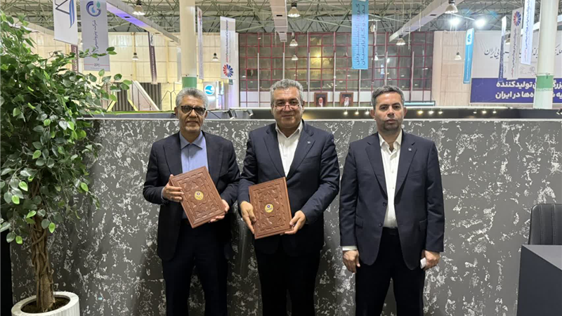 امضای تفاهمنامه بانک سینا و پتروشیمی شیراز