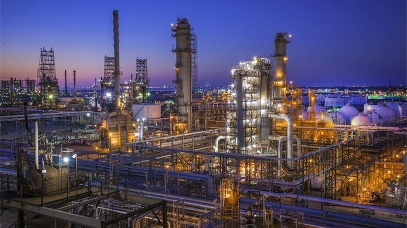 ارتقای نظام مدیریت یکپارچه در پتروشیمی کارون با تمدید گواهینامه‌های بین‌المللی