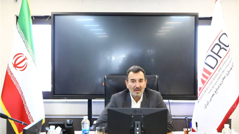 تکمیل طرح‌های آهن اسفنجی با پیشرفت بالای 60 درصد تسریع شود