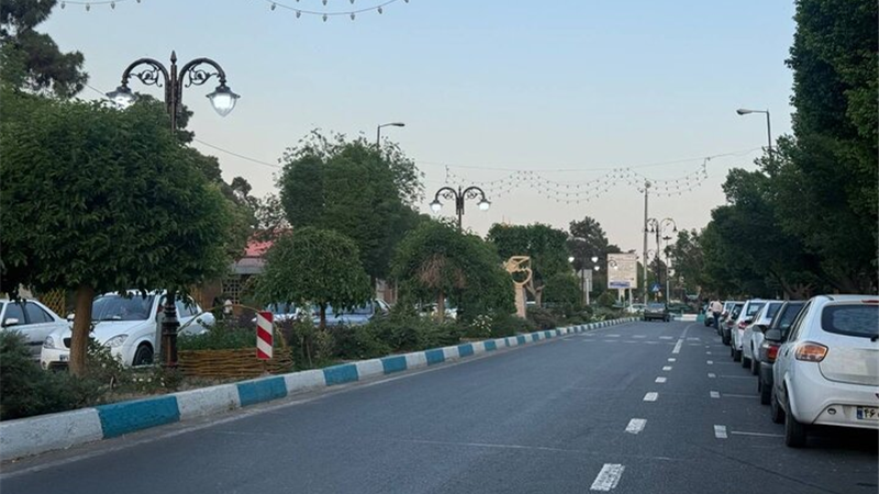 توسعه و بهسازی روشنائی بلوار شهید مدرس در منطقه ۲۰