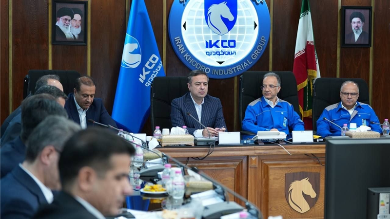 ترسیم دورنمای راهبردی در همکاری بانک صادرات ایران با گروه صنعتی ایران‌خودرو