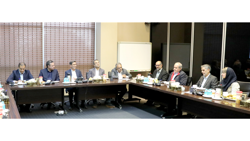 مشارکت راهبردی بانک صادرات ایران در «سازندگی نوین» و «جهاد اقتصادی»؛ تأمین مالی توسعه زیرساخت‌های انرژی با تمرکز بر نیروگاه‌های تجدیدپذیر