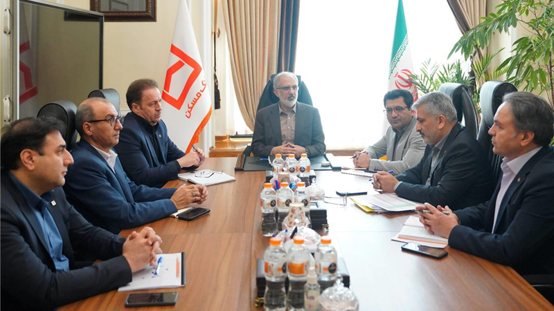  مدیرعامل بانک مسکن: امور شعب و بازاریابی، موتور محرکه تحقق اهداف کلان بانک/ فلسفه وجودی ستاد حمایت از شعب است
