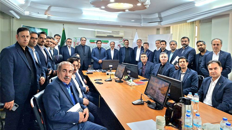 مدیر عامل پست بانک ایران در نشست شورای اداری مدیریت شعب استان البرز تاکید کرد: بهره گیری از ظرفیتهای اقتصادی استان البرز برای توسعه بازار و ارتقای جایگاه بانک