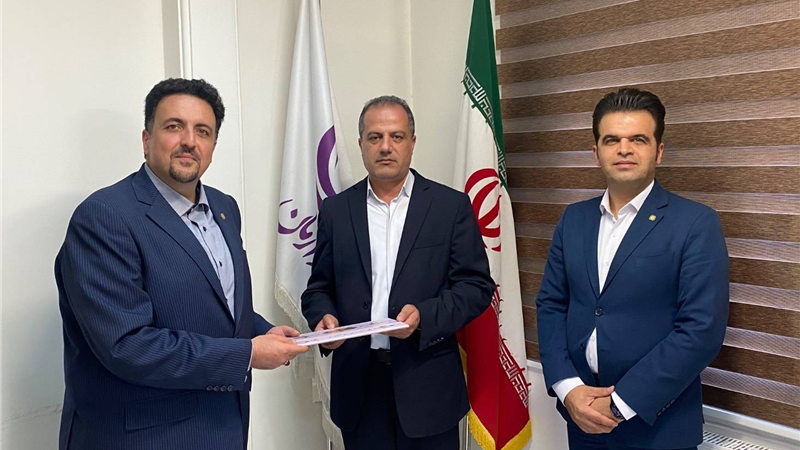 مراسم معارفه مدیر منطقه غرب کشور بیمه آرمان برگزار شد