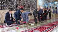 ادای احترام مدیرعامل بانک مسکن و هیات همراه به مقام شهدا/تاکید دکتر خورسندیان بر تلاش در جهت سربلندی ایران اسلامی